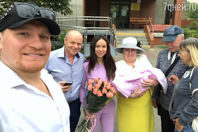 Сергей Сафронов с родными Сергей Сафронов с родными