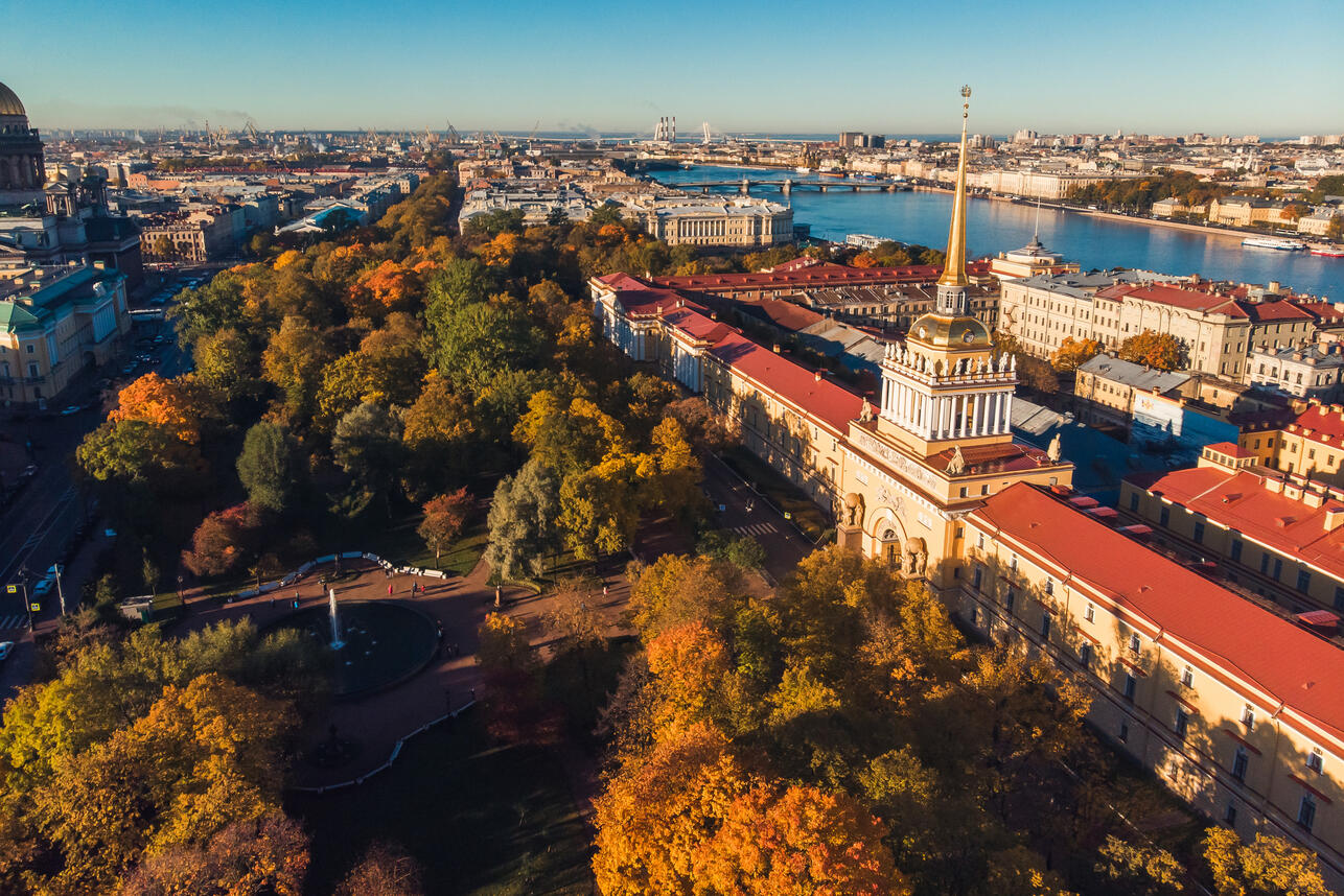 куда поехать в сентябре Россия 2025, отдых осенью в России, золотая осень куда поехать, туры по России осенью, куда поехать на выходные сентябрь, куда поехать в сентябре на море Россия, путешествия по России сентябрь, куда поехать в золотую осень