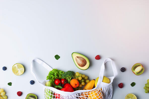 Врачи рассказали о питании, которое поможет прогнать хандру и депрессию