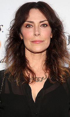   (Michelle Forbes)