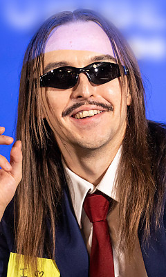   (Tommy Cash)