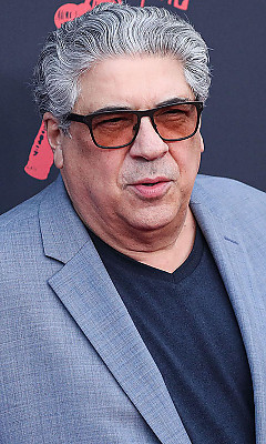   (Vincent Pastore)