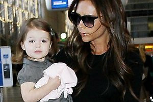 Дорогие малыши: сколько денег звезды тратят на одежду для своих детей