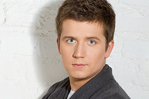 Денис Косяков пытается отучить сына от гаджетов