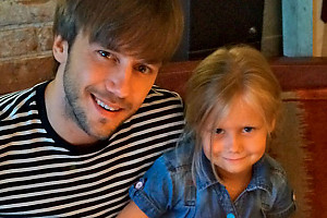 Иван Жидков отпраздновал свой день рождения с дочкой