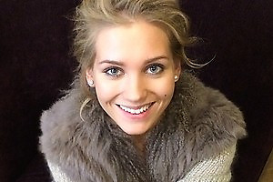 Кристина Асмус заявила, что ее подросшая дочь балует родителей