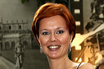 Прекрасная Ольга Кокорекина в своем образе телеведущей в купальнике