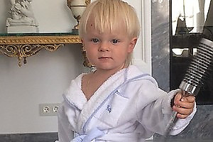 Полуторагодовалый сын Рудковской снялся в рекламе зубной пасты